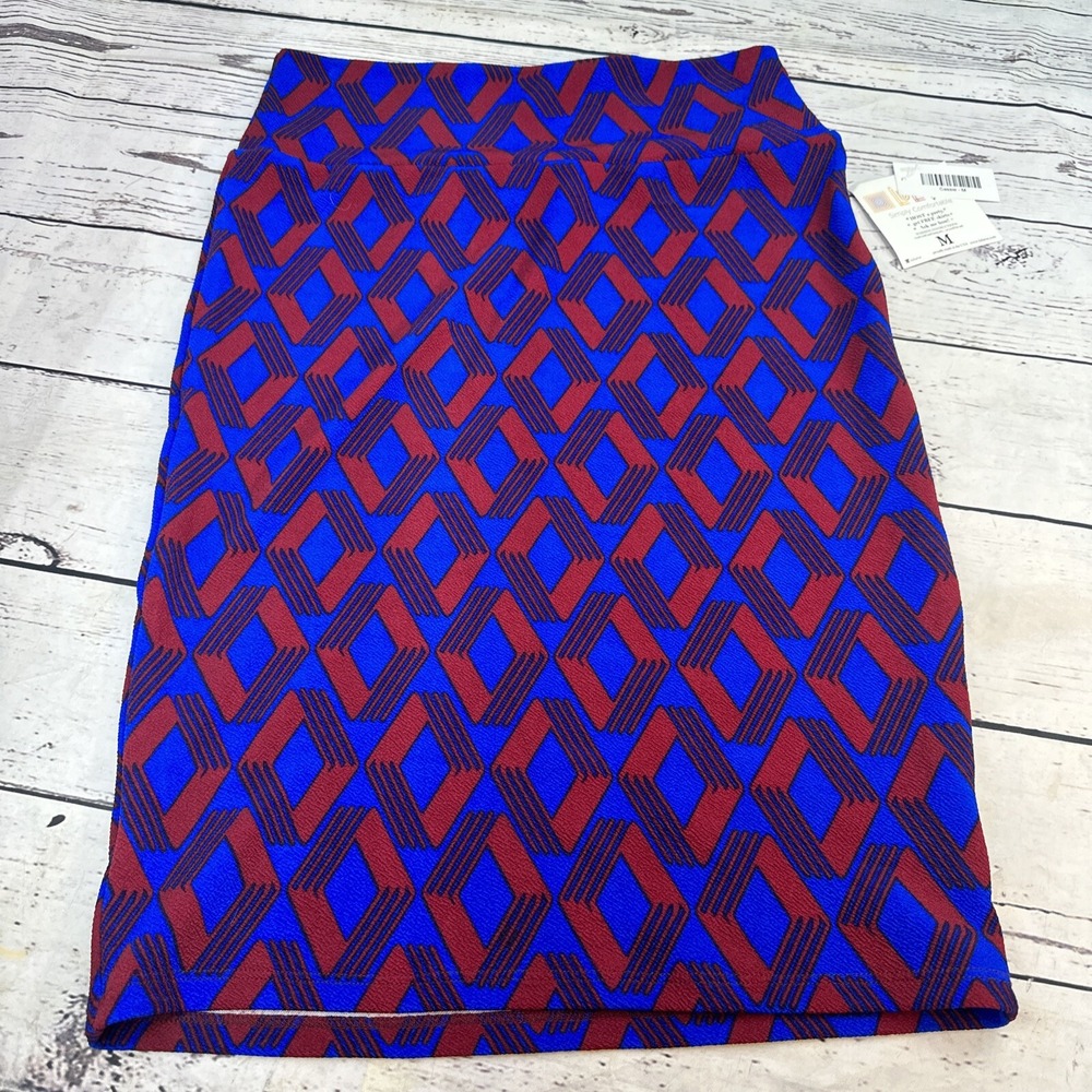 LuLaRoe Cassie Pencil Skirt Womens Medium Blue Red Geometric Diamond Knit NWT